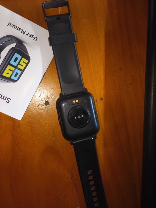 Relogio bluetooth com varios serviços e apps com conexao a telemovel