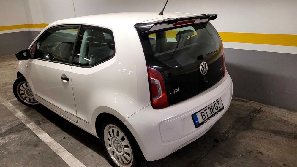 Volkswagen Up! High UP 1.0 Bluemotion