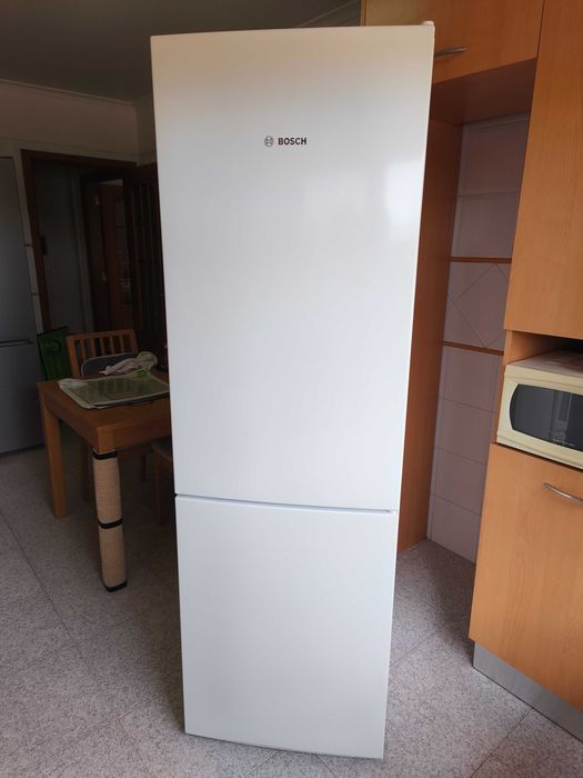 Frigorifico Bosch KGV36VW32S/05