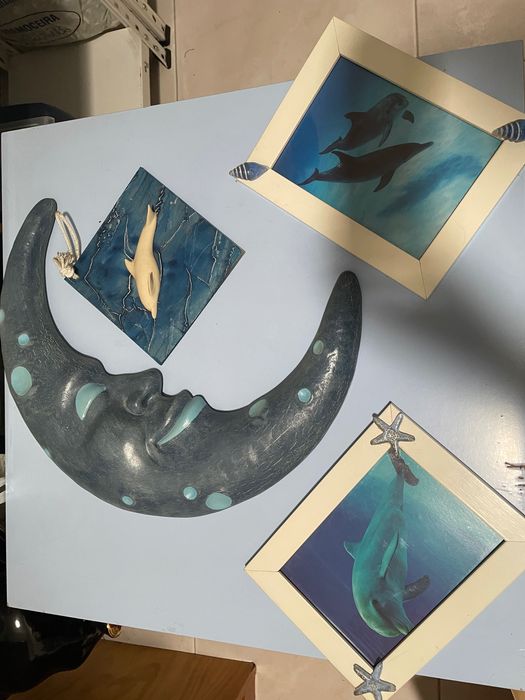 Conjunto lua e duas estrelas e quadros