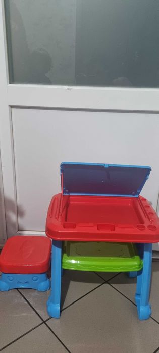 Мольбер для рисования/Столик и стульчик.