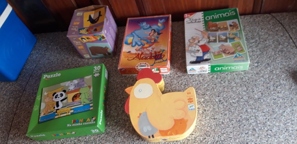 Conjunto de Puzzles Didácticos Criança