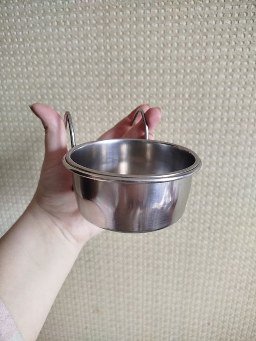 Клітка для пацюків, сіно, наповнювач, миска, напувалка (поїлка)