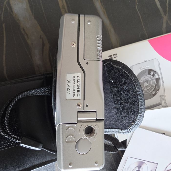 Câmara Analógica Canon IXUS Z70 – Pack Completo com Caixa e Manuais (Vintage)