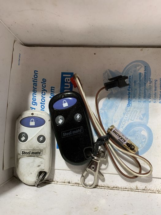 Траверса вилки альфа, дельта.  Сигнализация на мотоцикл