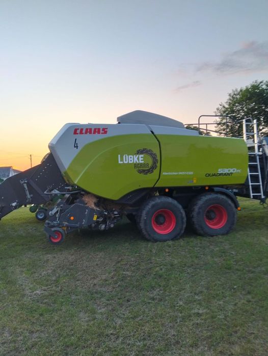 Claas Quadrant 5300FC
