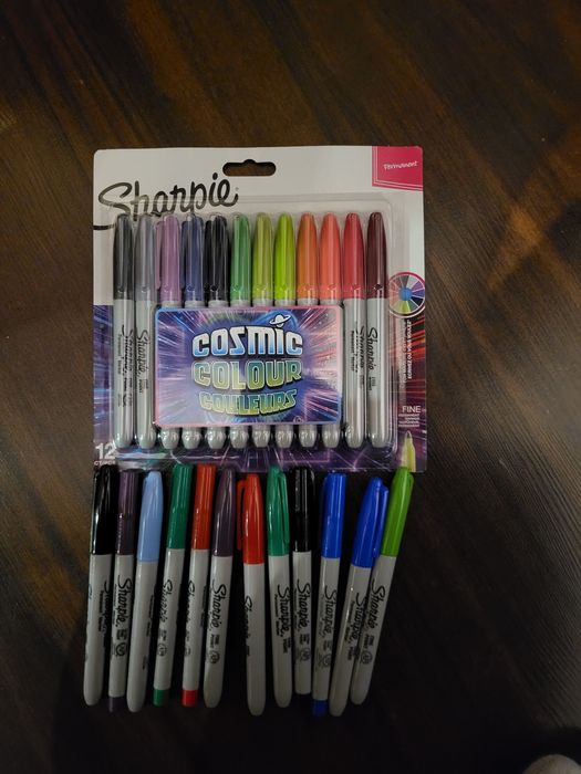 Zestaw markerów Sharpie +gratis