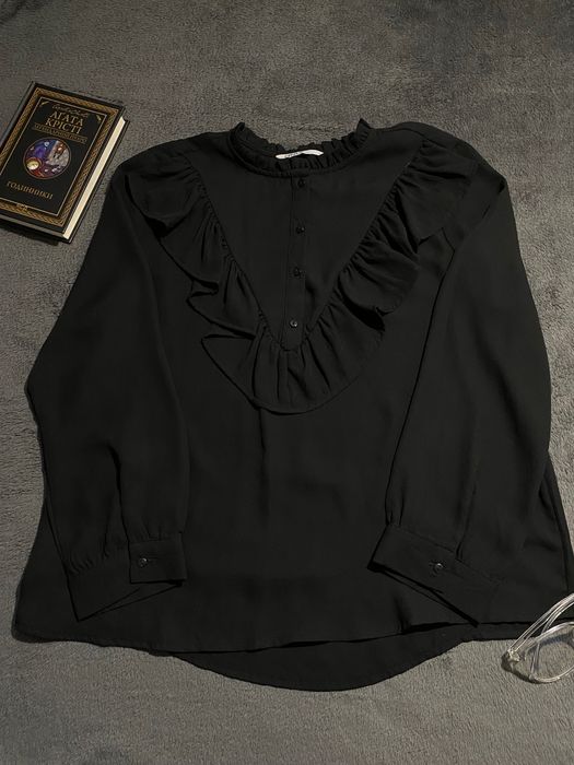 Чорна жіноча сорочка
