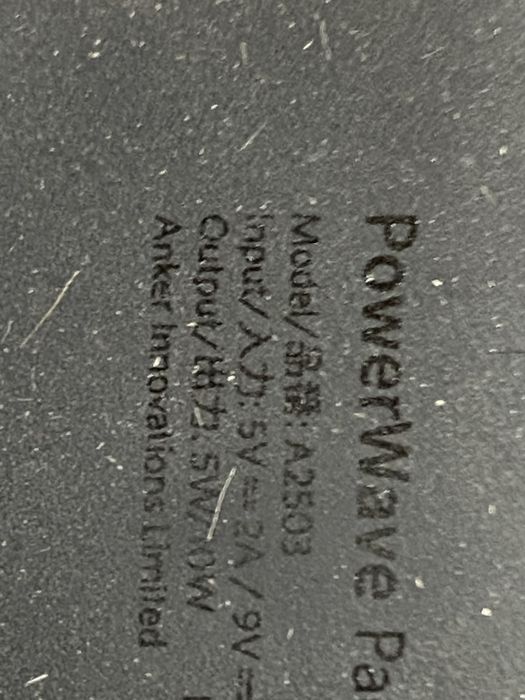 Бездротова зарядка Anker PowerWave 7.5 (A2503)