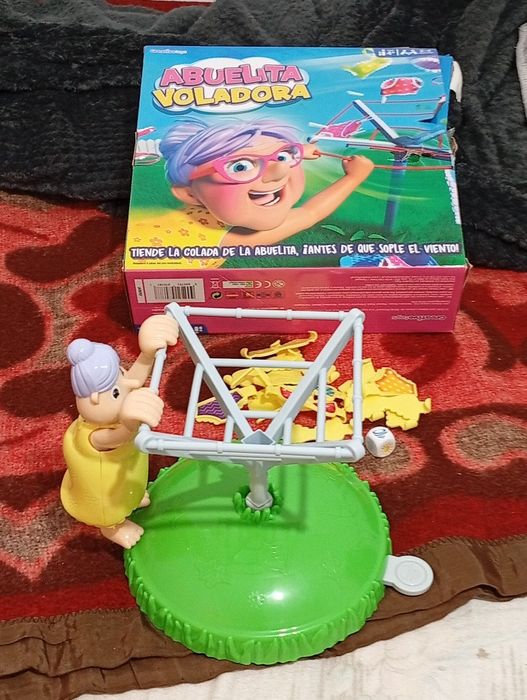 Avozinha Voadora jogo divertido e completo