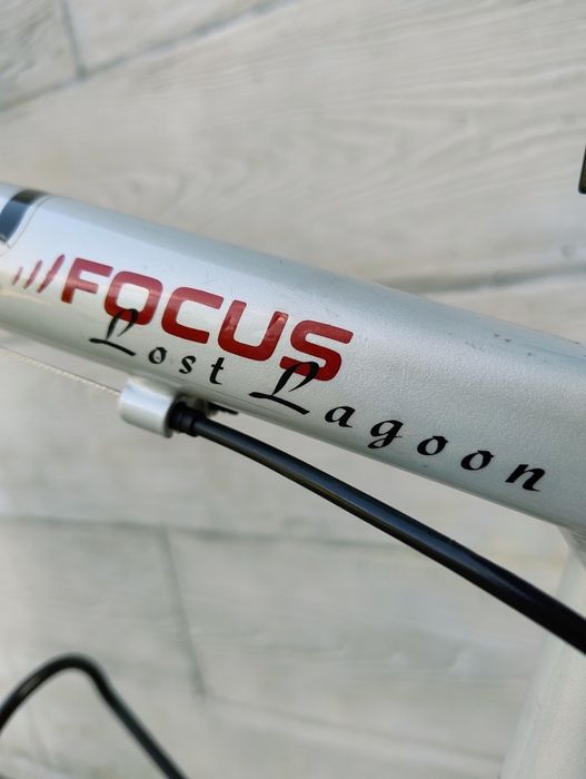 Rower FOCUS LOST LAGOON - crossowy, osprzęt Shimano Deore LX