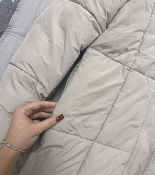 Зимовий довгий пуховик