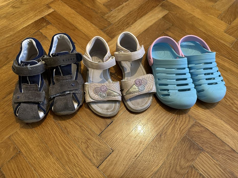 Sandałki, klapki r 26 dla dziewczynki