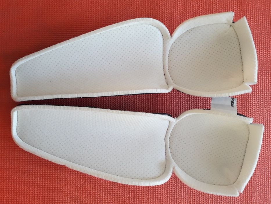 Захист колін Dainese