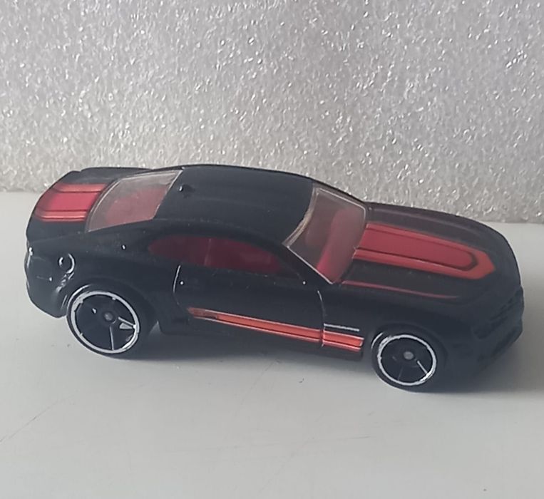 10 Camaro SS Hot Wheels