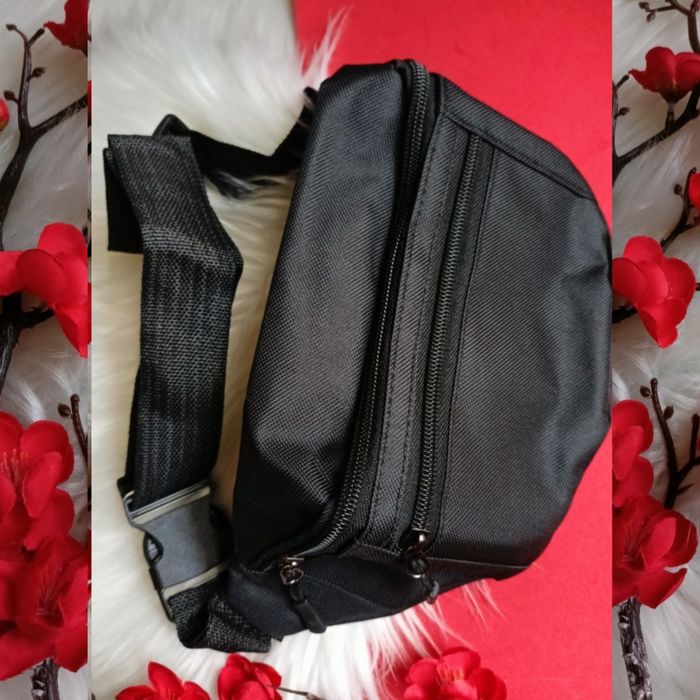 Czarna saszetka, nerka damska, nowa