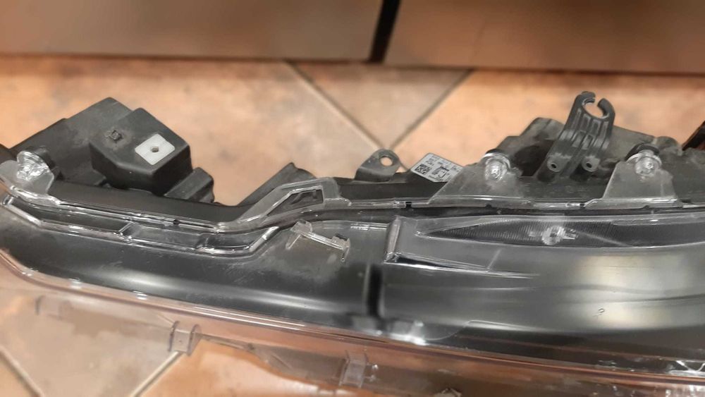 toyota corolla E21 full led lewy