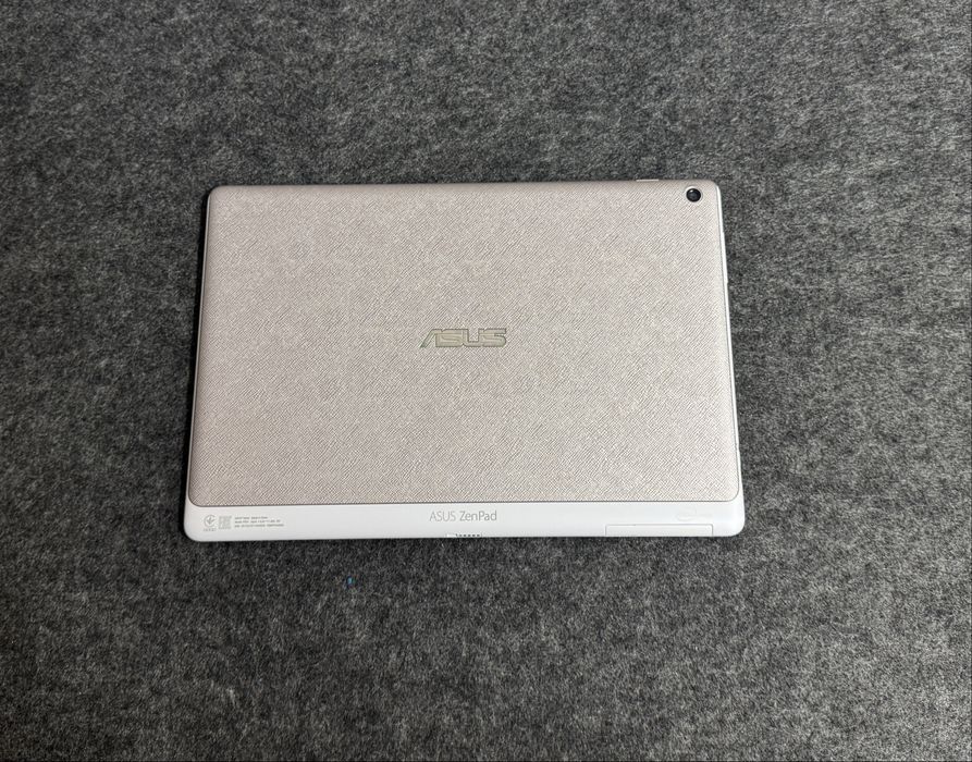 ASUS ZenPad 10 — планшет для навчання та роботи