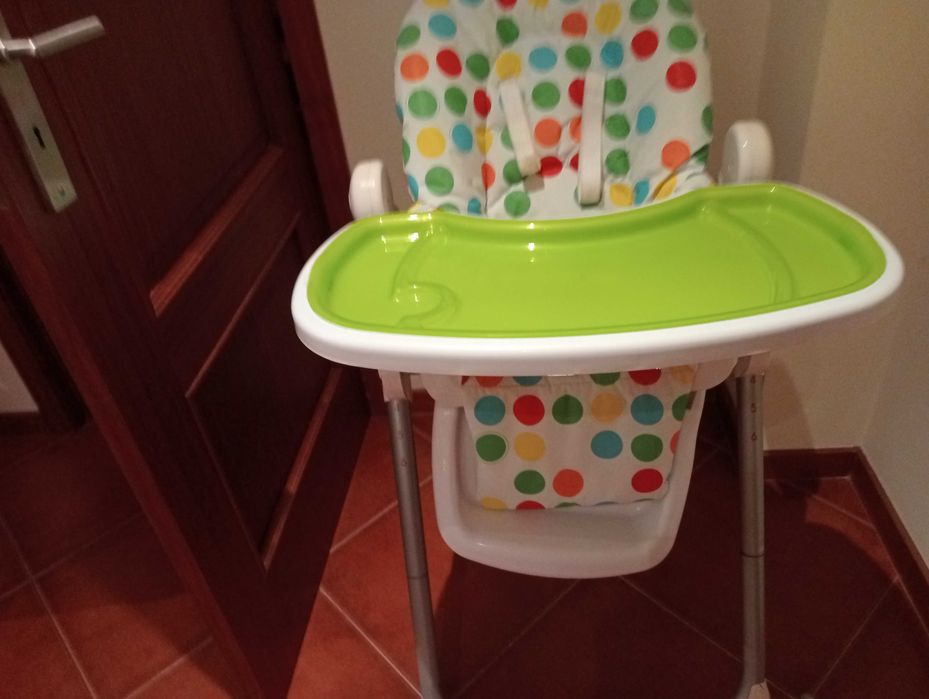 Cadeira de refeição de criança