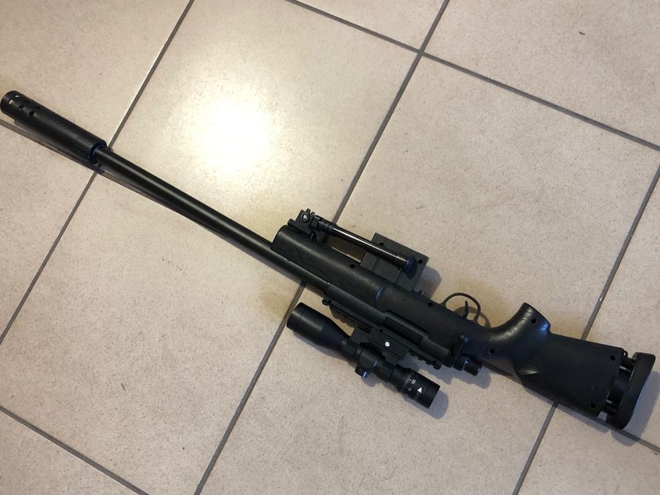Снайперська гвинтівка 81 см з оптичним прицілом та сошками