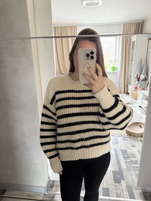 Кофта Светр світер у смужку H&M