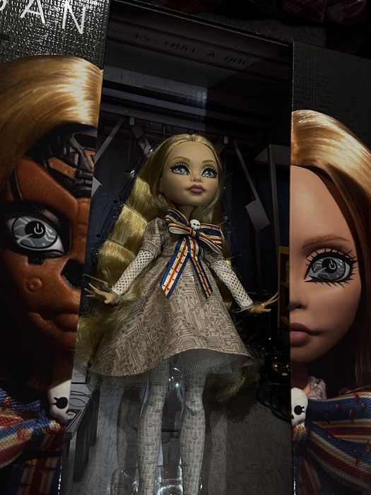 Обміняю ляльок Меган та Ооак