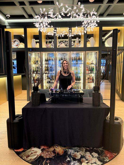 DJ para Eventos Corporativos, Festas de Aniversario e Casamentos