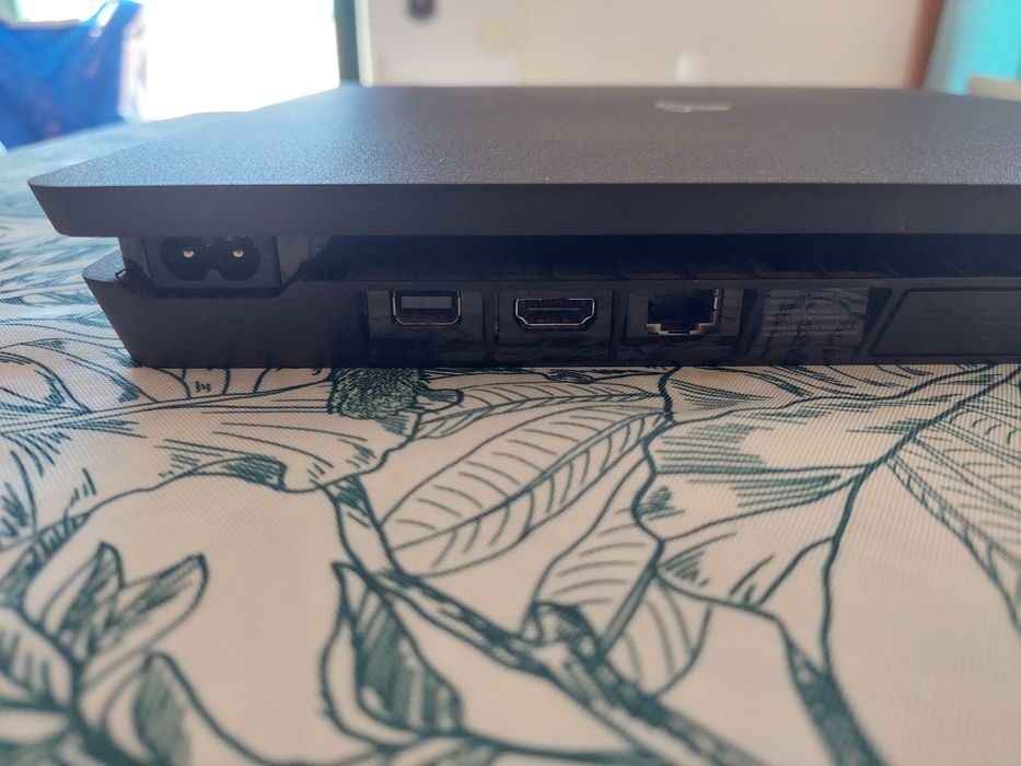 Playstation 4 SLIM 1TB