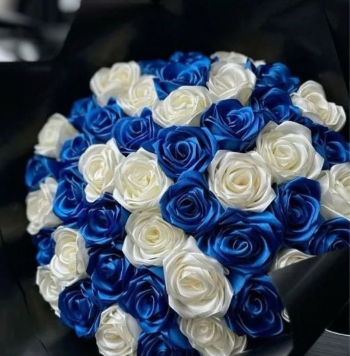 Букет з атласних стрічок