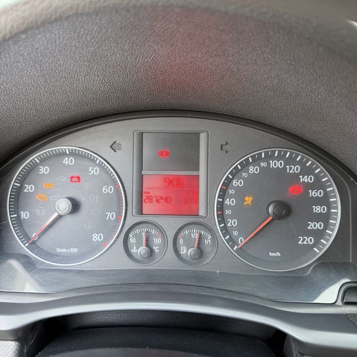 Wv golf 5 1.4mpi 2004 в отличном состоянии
