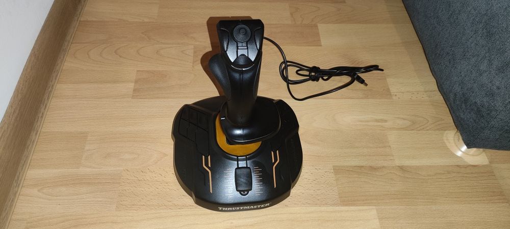 Thrustmaster T.16000M