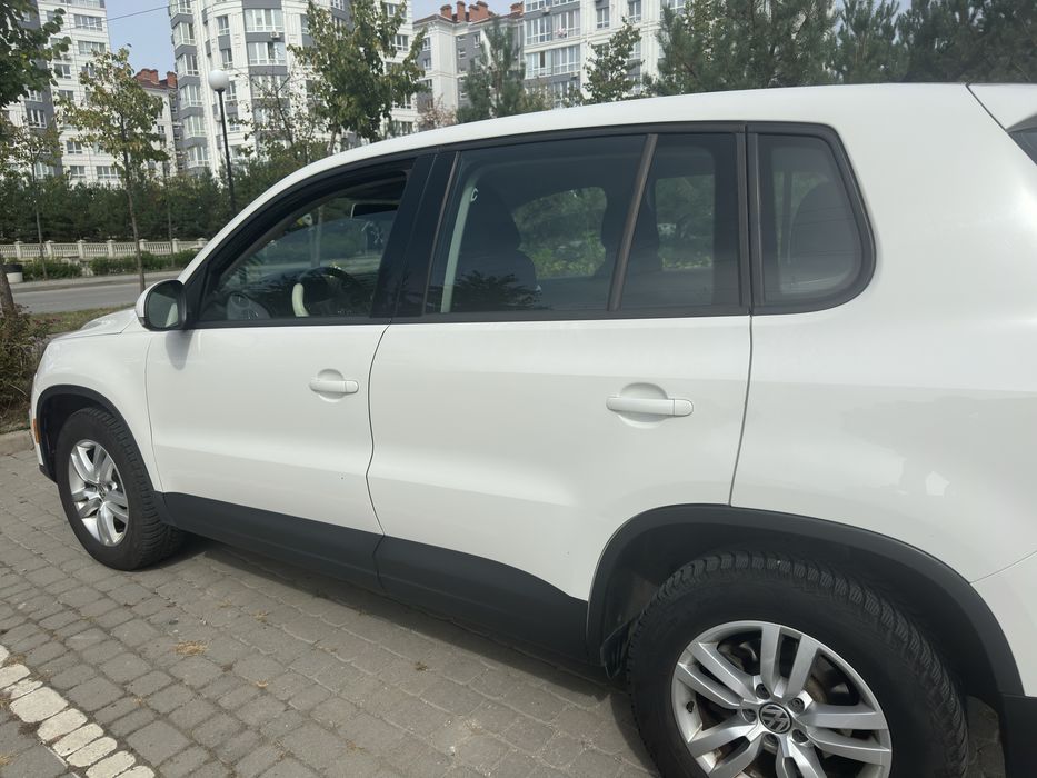 Продаю Volkswagen Tiguan
