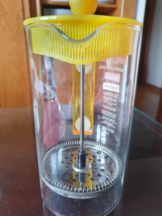 Cafeteira BODUM nova