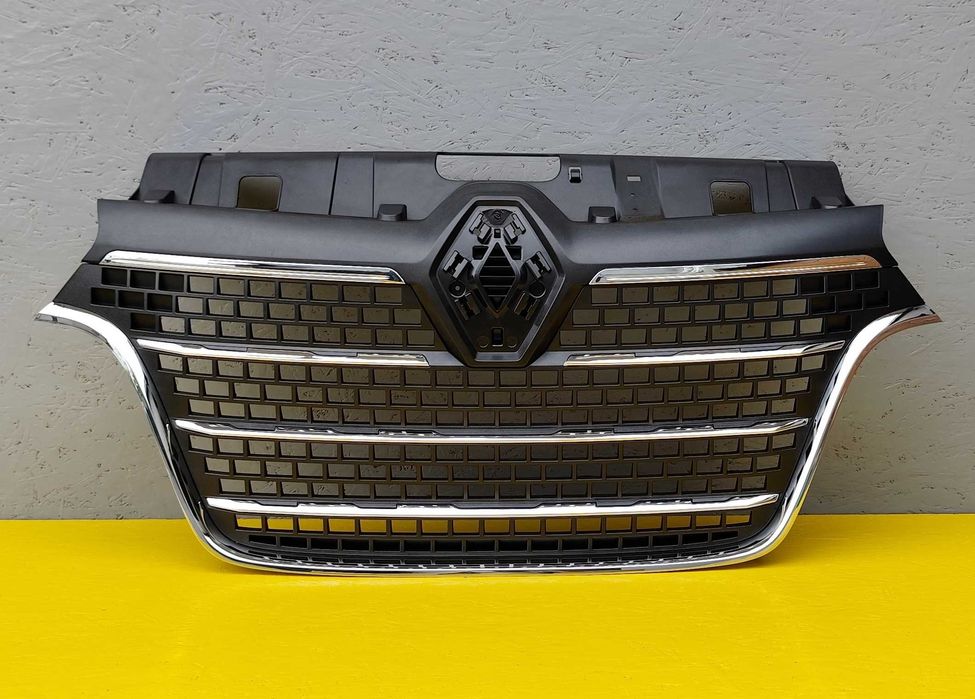 Решотка радиатора з хромом на Renault Master Рено Мастер 19-24р