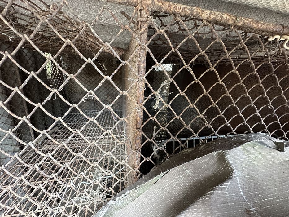 Продається клітка для крилів