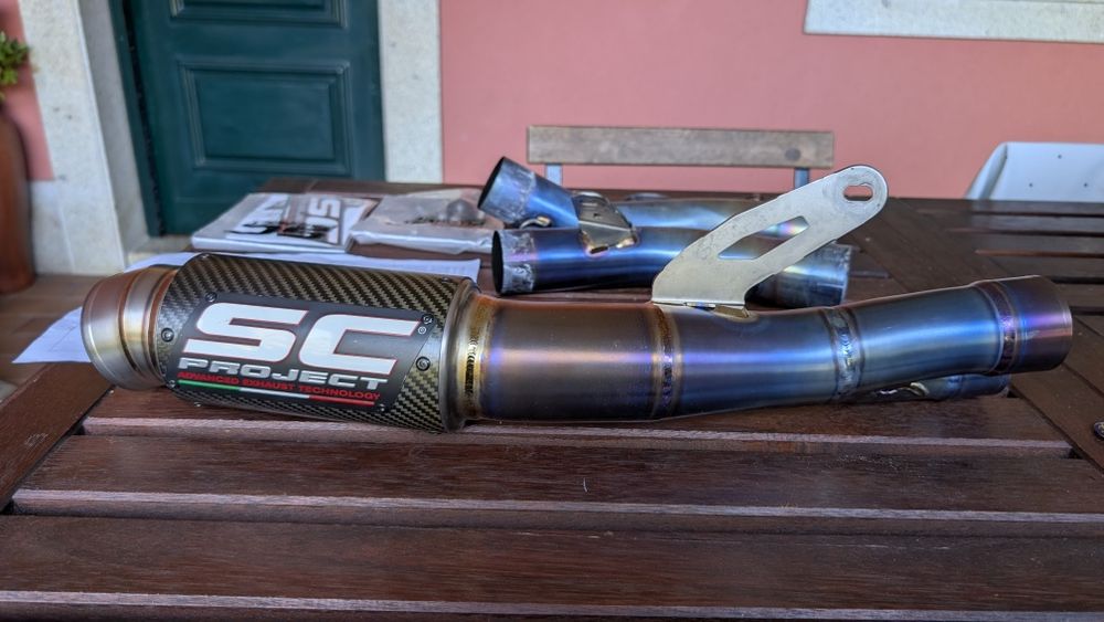 Escape SC PROJECT GP70R Yamaha R1 2020+