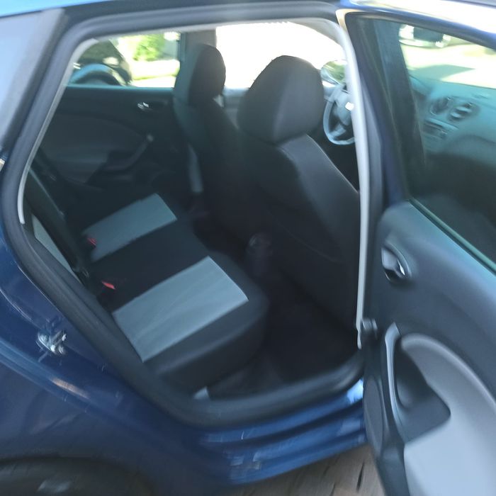 Ibiza  2013 r  klimatyzacja  , nowy  rozrząd  , olej , filtry