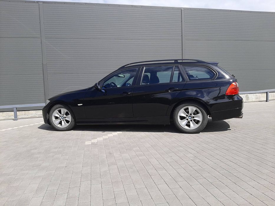 BMW 318 E91 2006