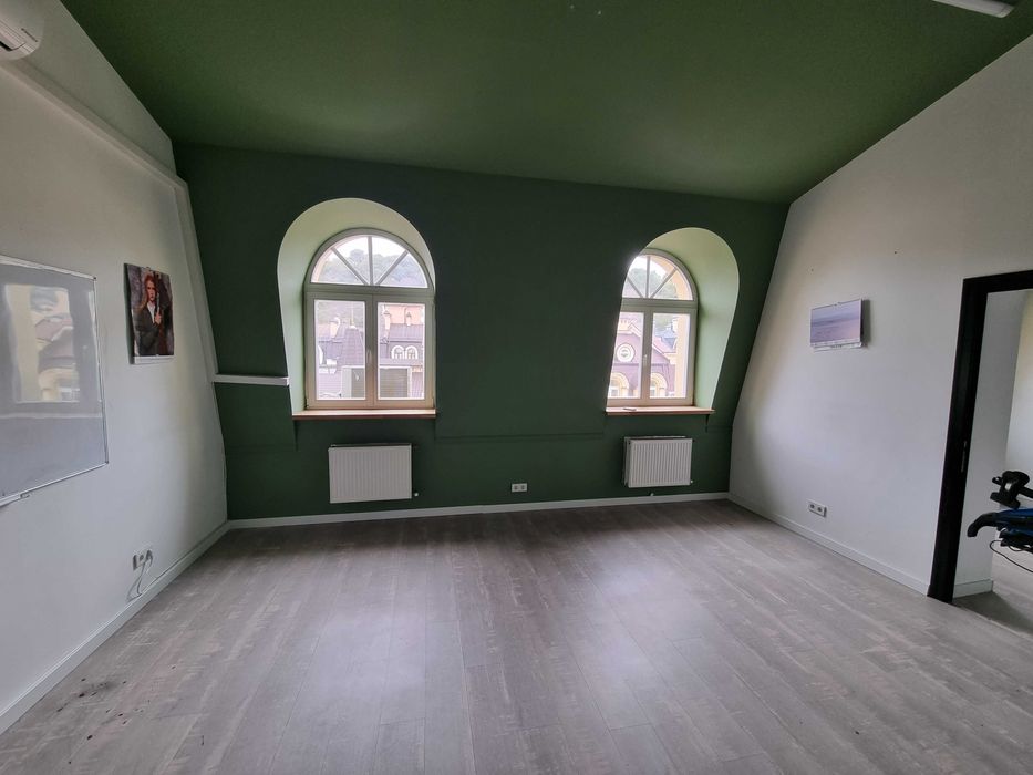 Оренда студії на Подолі, Воздвиженська, 42кв.м