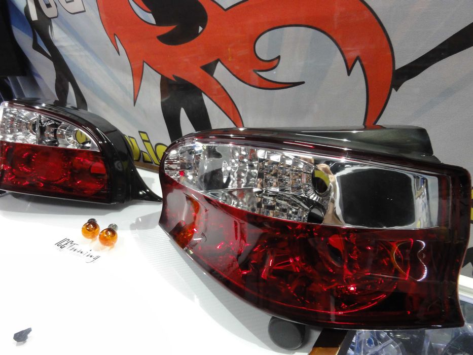 Farolins / farois traseiros para Citroen Saxo 96-03 vermelho cristal / red clear