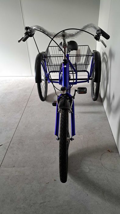 Bicicleta três rodas