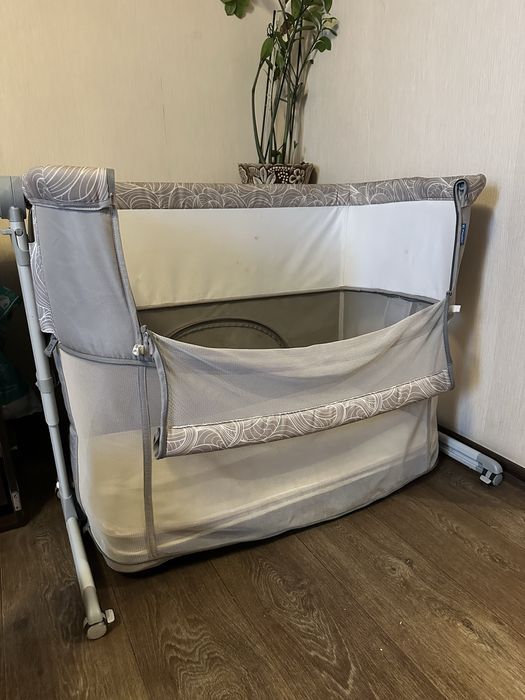 Кровать монеж в очень хорошем состояние