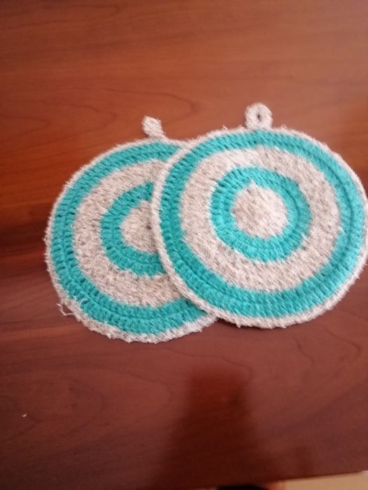 2 Pegas em croché de acrílico