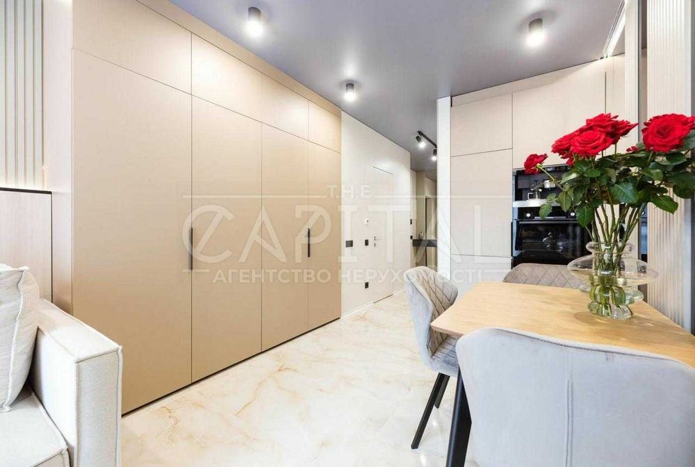 Оренда дизайнерської квартири у ЖК Файна Таун вул Салютна Нивки Київ