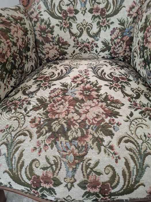 Fotel w stylu ludwikowskim gobelin  stylowy duży fotel tron