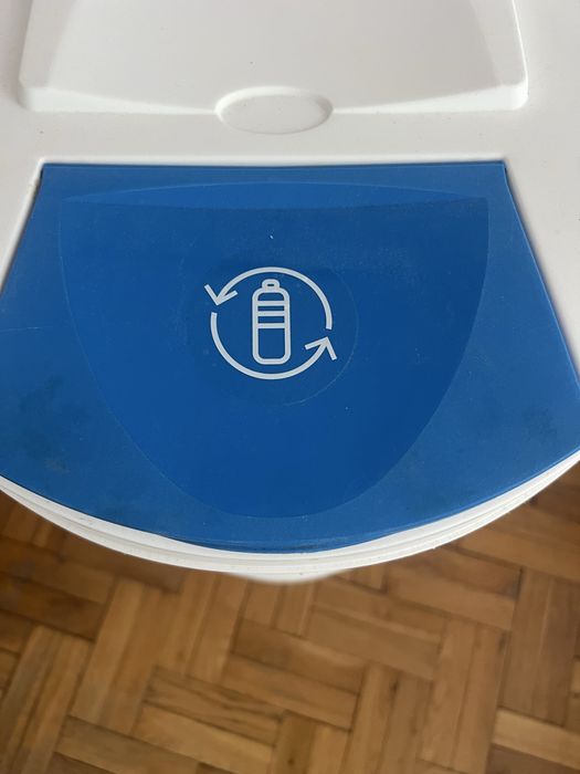 Segregator na smieci, kosz na smieci