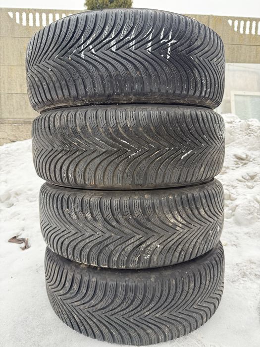 Komplet kół zimowych 5x112 Vw Skoda Seat 215/55/17 Michelin