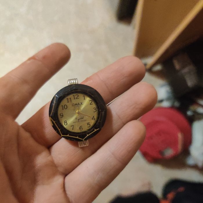 Часы наручные советские