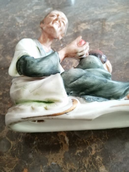 Conjunto de figuras em cerâmica japonesa. Vintage. Estado impecável
