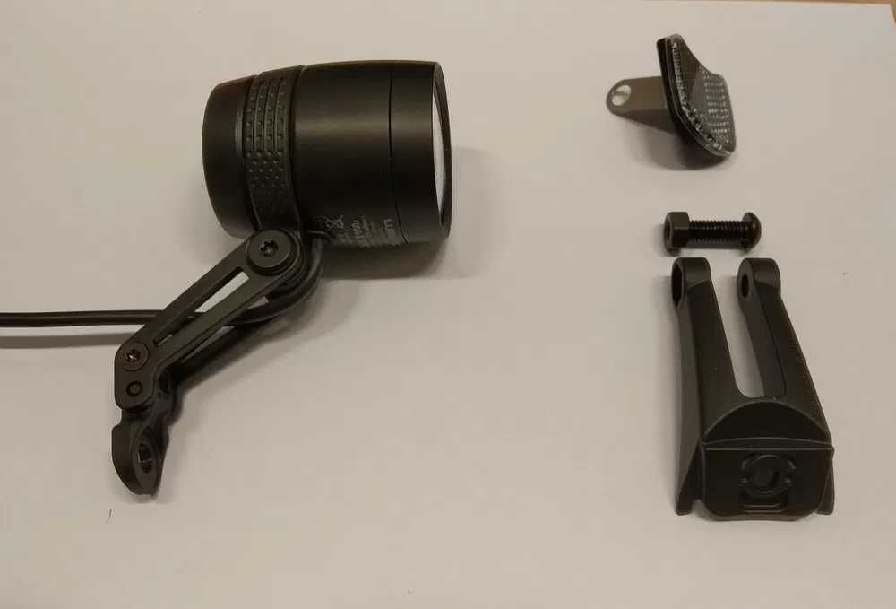 Lampka rowerowa Busch Muller IQ-X E 150lux rower elektryczny